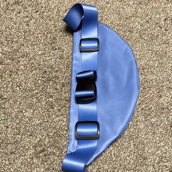 NWT SET ACTIVE Limited Edition Fanny Pack - Picture 5 of 5